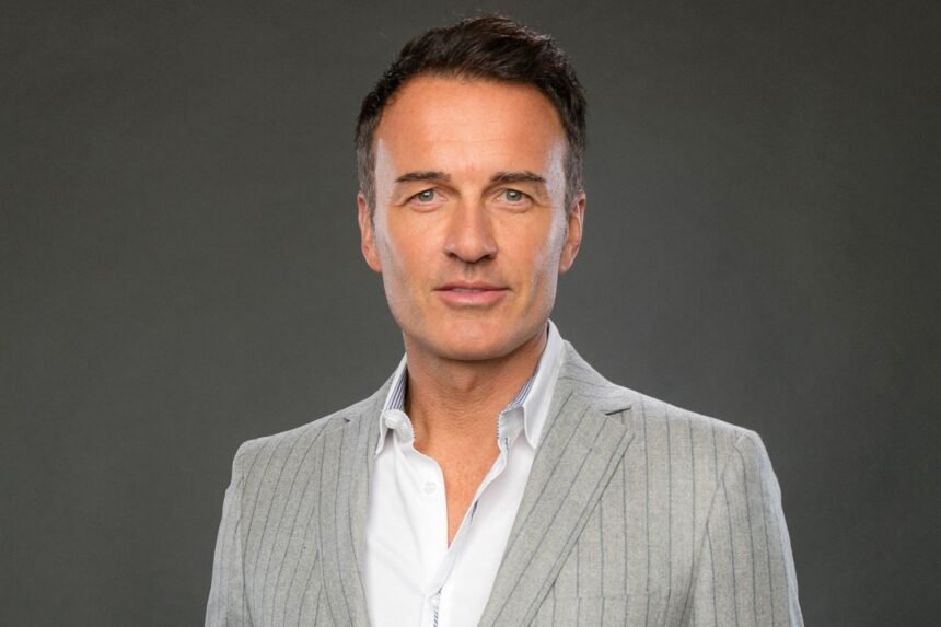 Julian McMahon